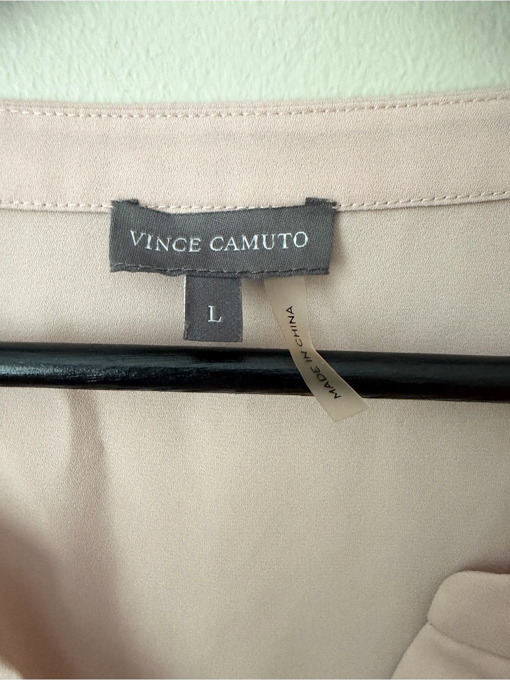 NWT Vince Camuto Colorblock V-Neck Blouse Pink White Black Long Sleeve L - Picture 5 of 8